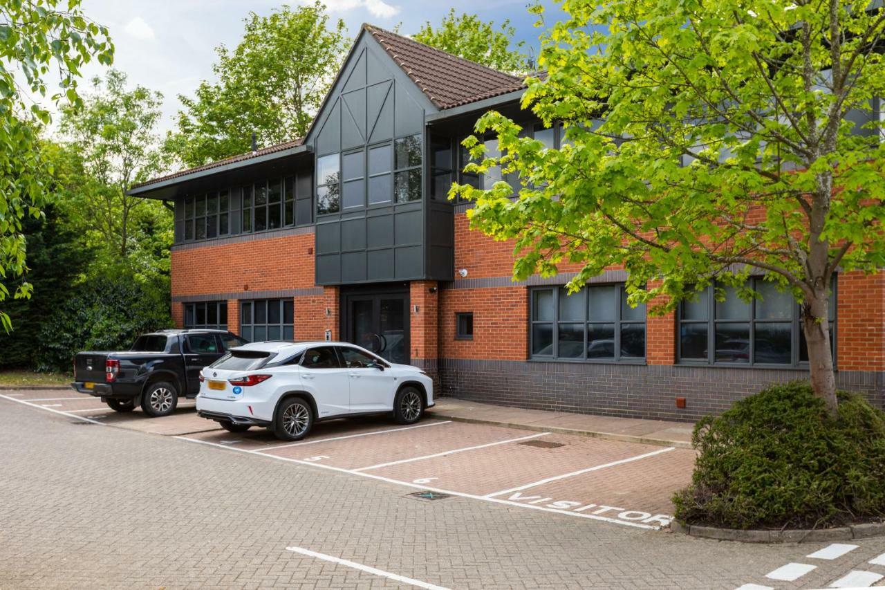 Homely - Watford Premier Apartments Watford (Hertfordshire) Exterior foto